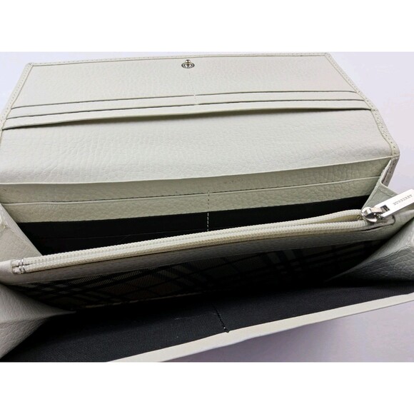 Burberry Pebbled Leather Snap Full Size Long Wallet - Picture 7 of 10